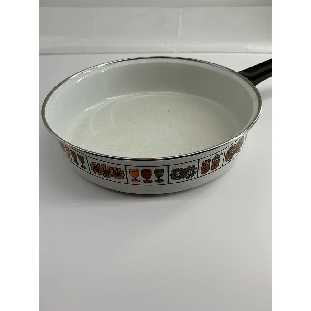Vintage Enamel Frying Pan Set Retro 70s Floral Kitchenware White Skillet 2pc
